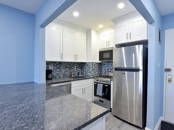 123-10 Ocean Promenade image 8 of 15