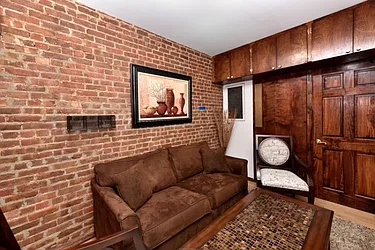 Rented by Eisenberg Exclusives