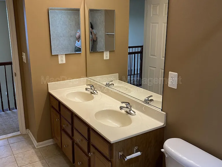 121 Riggs Rd — Photo 34