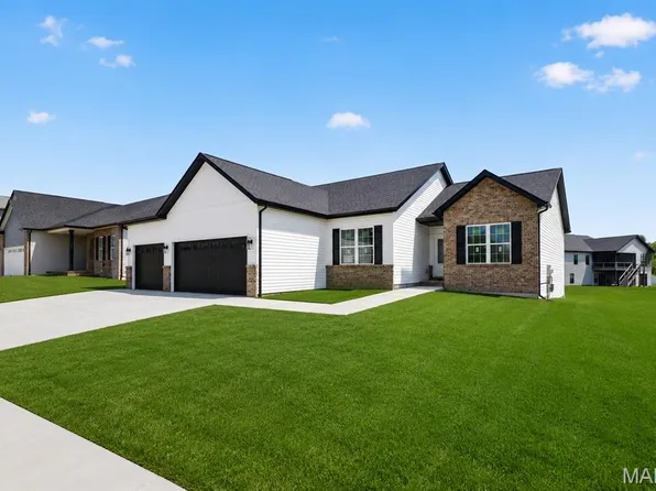 1227 Ole Town Bridge Dr, O'Fallon, IL 62269
