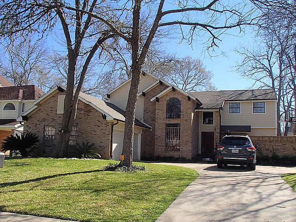 2nd image of 1703 N Hearthside Dr