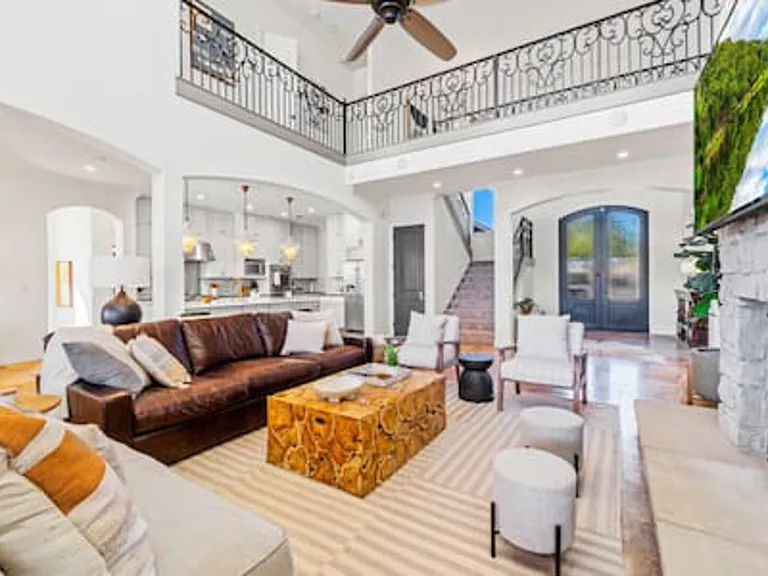 River Oaks Dr — Photo 9