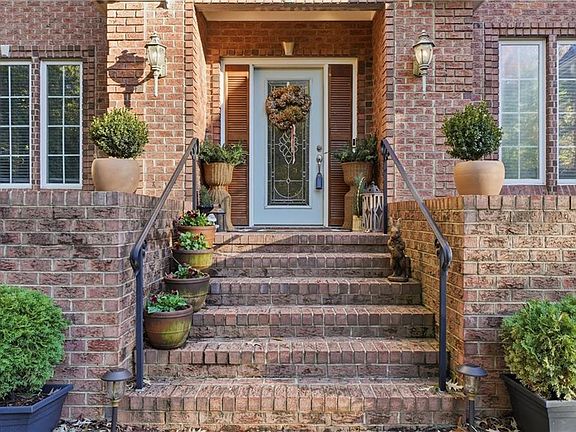 2nd image of 1149 Waters Rd