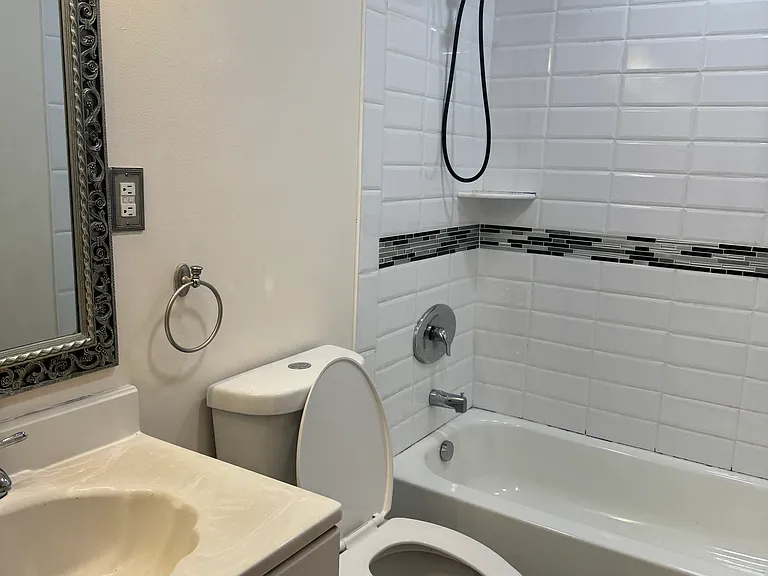 111 Wessington Ave #2 — Photo 8