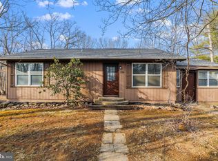 374 Arrowhead Rd, Front Royal, VA 22630