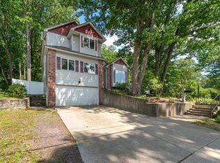 25 Bruce Rd, Manchester, NH 03104
