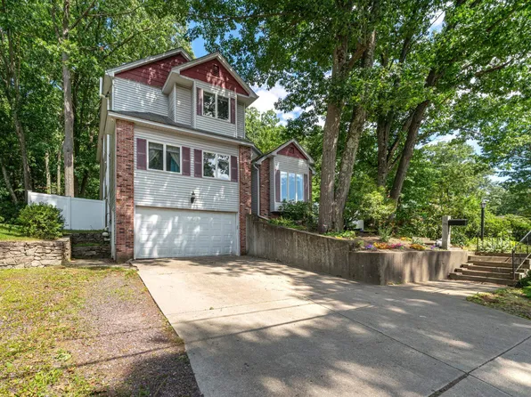 25 Bruce Road, Manchester, NH 03104