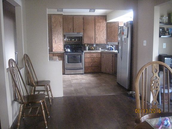 Dining room/kitchen