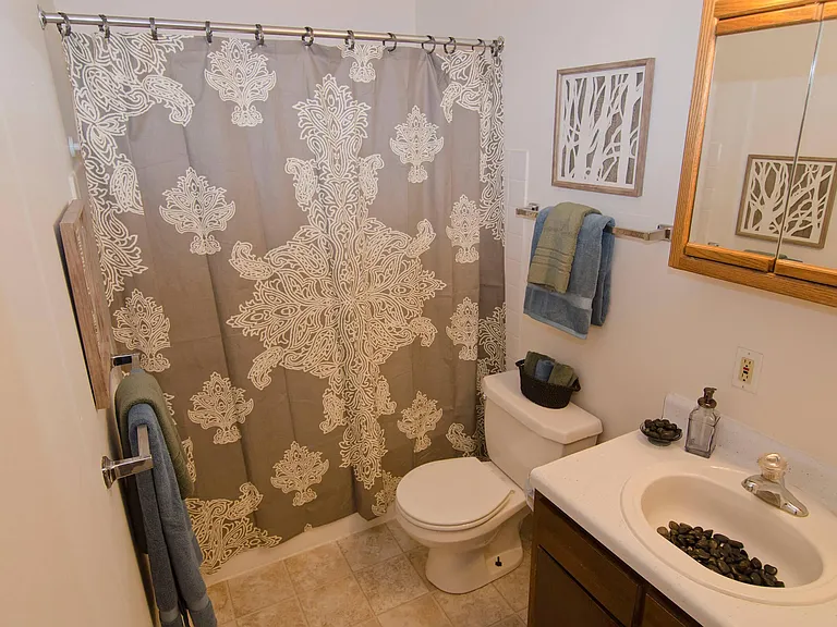College Towne Apartments — Photo 40
