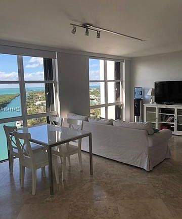 4th image of 1121 Crandon Blvd APT E1207