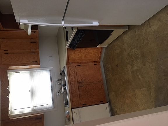 4th image of 3714 Malibu Dr