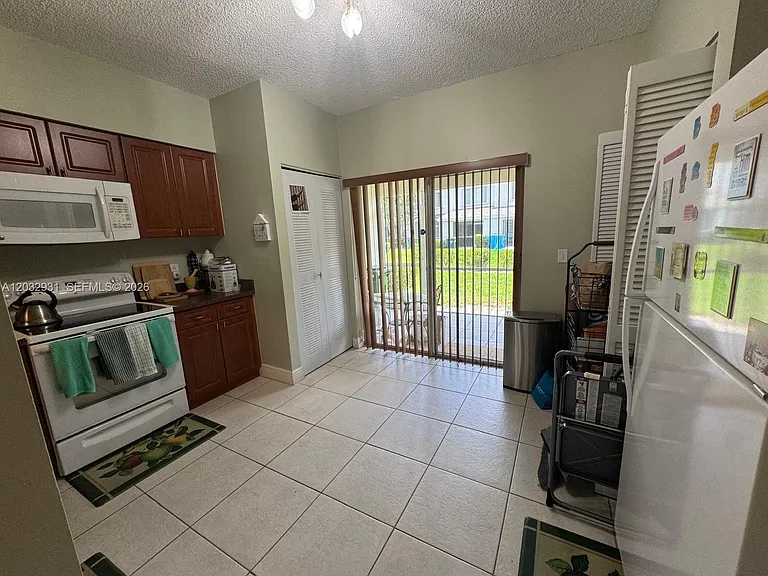16682 Hemingway Dr — Photo 7