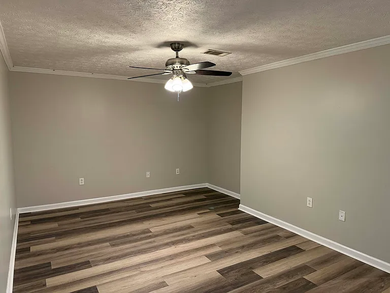 Caroline Ridge Apartments — Photo 26