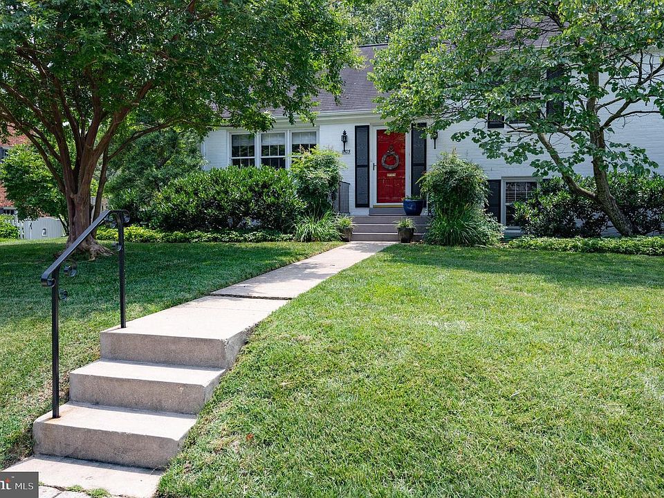 1st image of 1705 Rollins Dr