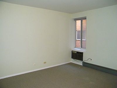 5th image of 3825 N Pine Grove Ave APT 305