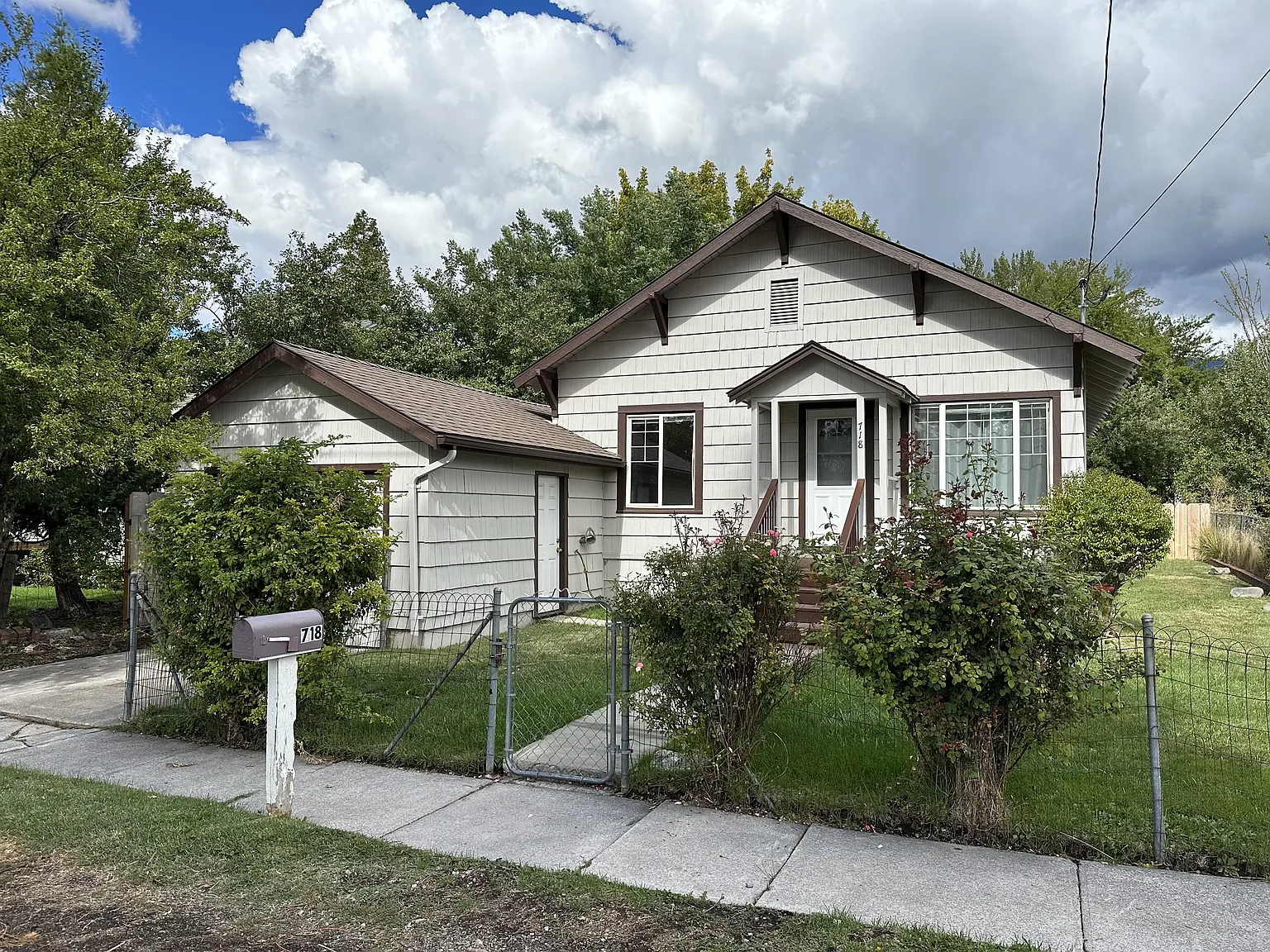 3 bed, 1.0 bath, 1100 sqft, $1,800 — Photo 3