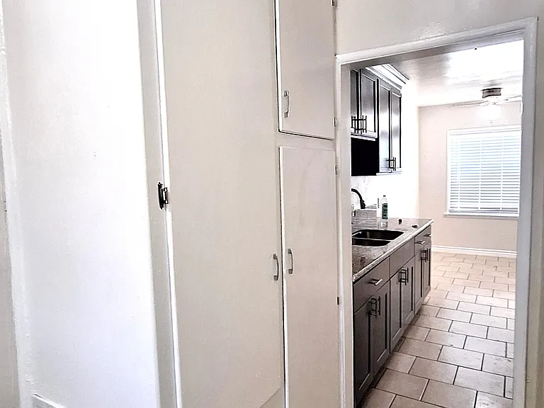 4033 W El Segundo Blvd #D — Photo 17