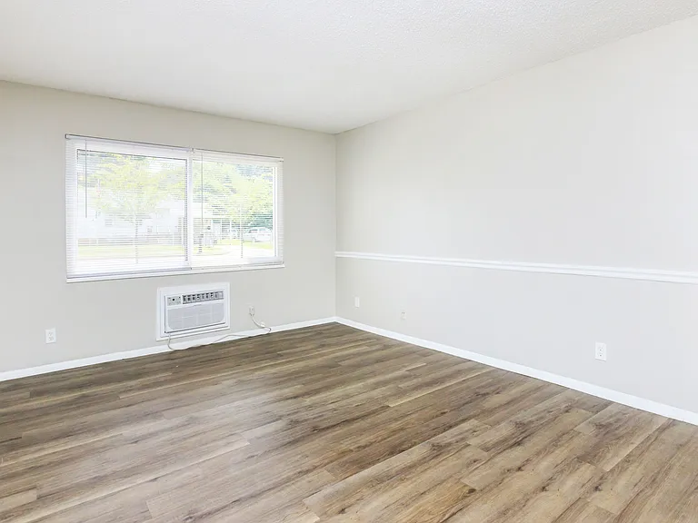 The Wallace Apartments — Photo 15
