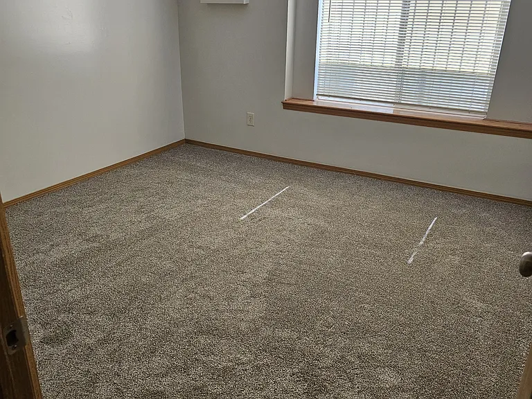 504 Stonedale Dr — Photo 10