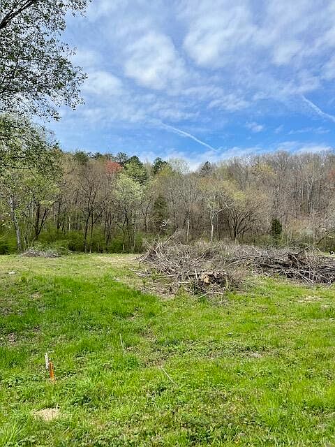 1st image of 9053 Dallas Hollow Rd