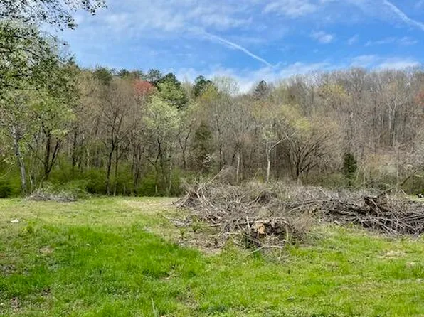 9053 Dallas Hollow Rd, Soddy Daisy, TN 37379