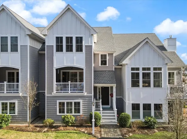 4 Heartwood, Plymouth, MA 02360
