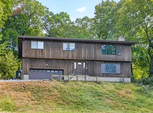 15 Round Hill Dr, Briarcliff Manor, NY 10510