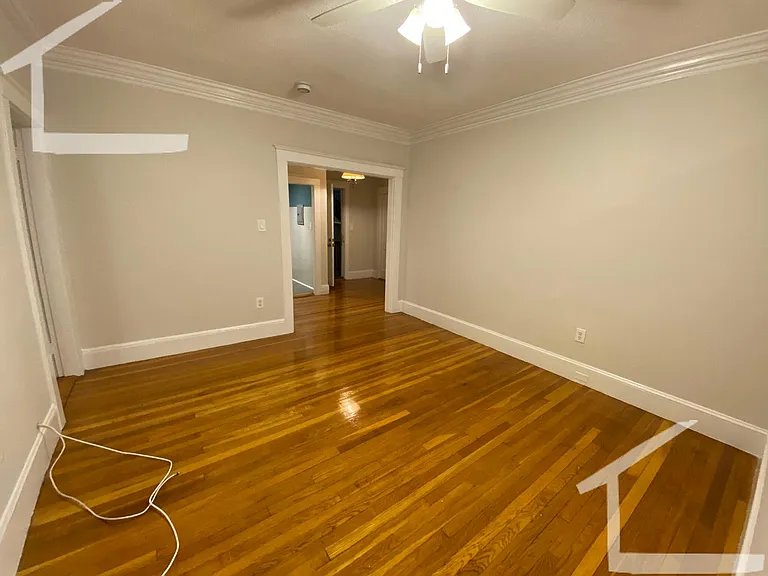 20 Chiswick Rd #2 — Photo 4