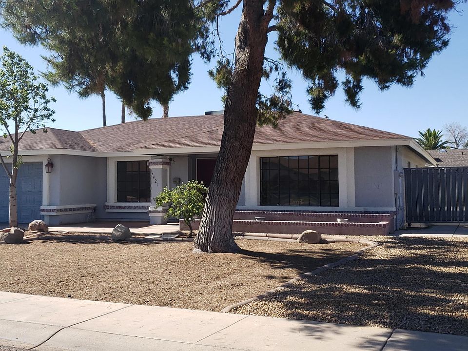 1st image of 7425 W Canterbury Dr