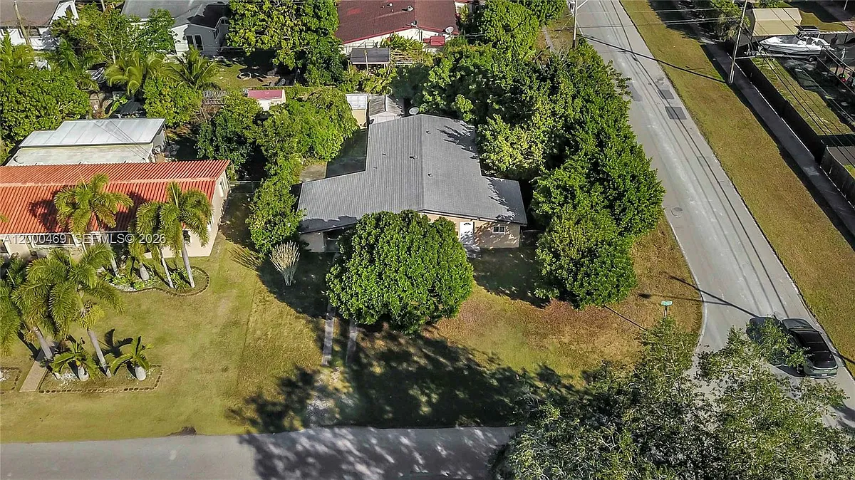 Building Photo - 16705 SW 298th Ter