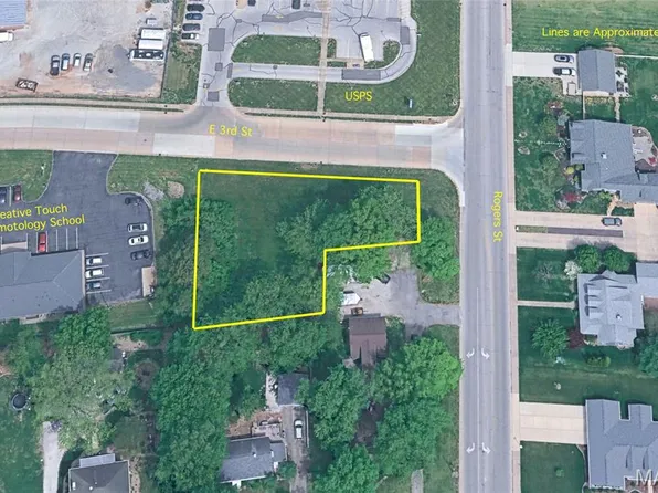 304 E 3rd St, Waterloo, IL 62298