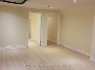 181 Augusta Ave, Toronto, ON M5T2L4