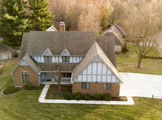 910 N Leonard Rd, Saint Joseph, MO 64506