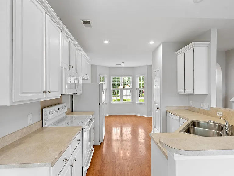 136 Gathering Island Rd — Photo 21