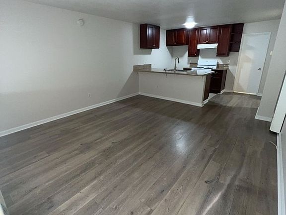 2nd image of 14643 Gilmore St APT 4