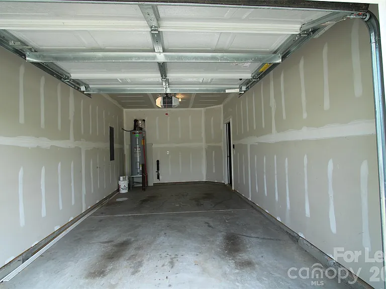 9348 Hamel St — Photo 14
