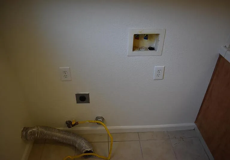4670 Tolman Way — Photo 30