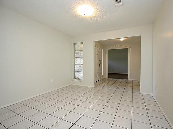 5th image of 11511 Vanderford Dr