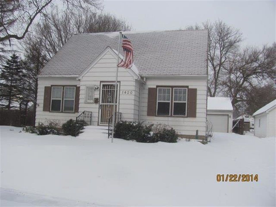 1st image of 1420 Peterson Ave