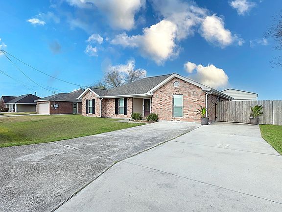 2nd image of 1202 Renee Dr
