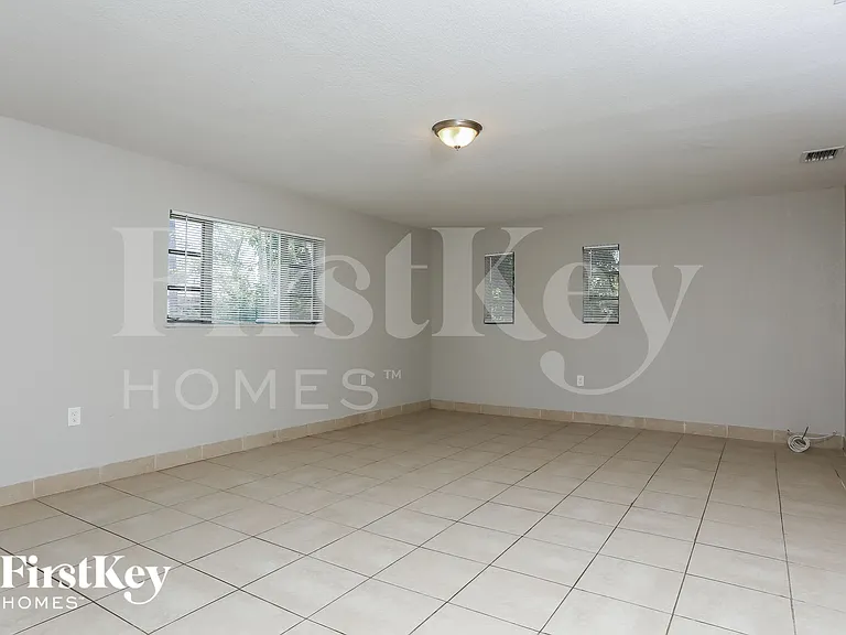 731 NW 175th Dr — Photo 9