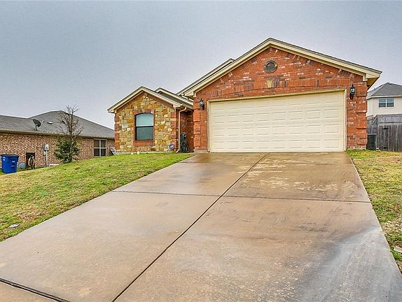 3rd image of 1614 Gillarel Springs Ln