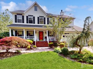 1 Crescent Rd, Old Bridge, NJ 08857