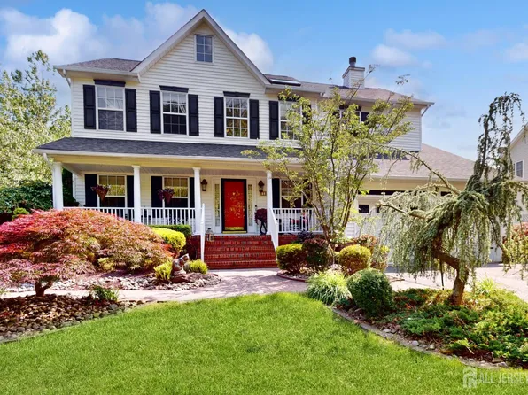 1 Crescent Rd, Old Bridge, NJ 08857