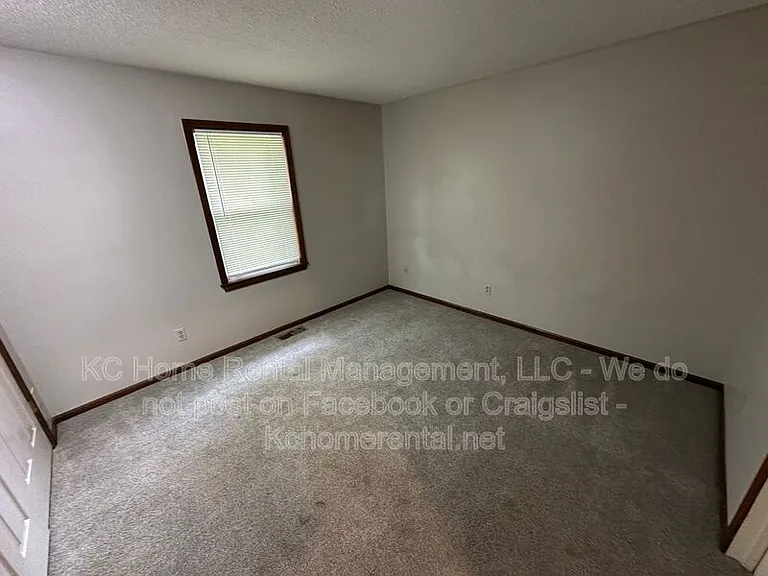 1420 SE 7th Pl — Photo 12