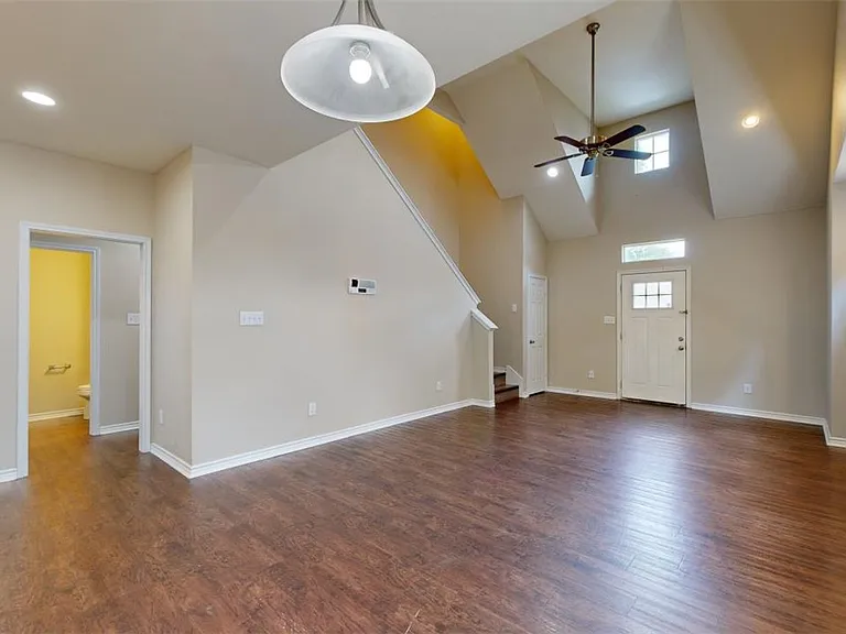 205A Sterling St — Photo 8