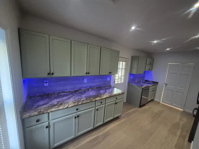240 Springfield St #2 — Photo 2