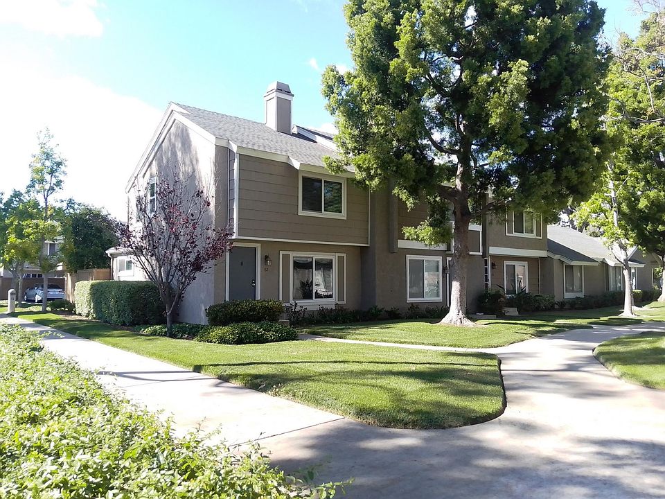 1st image of 82 Briarwood #109