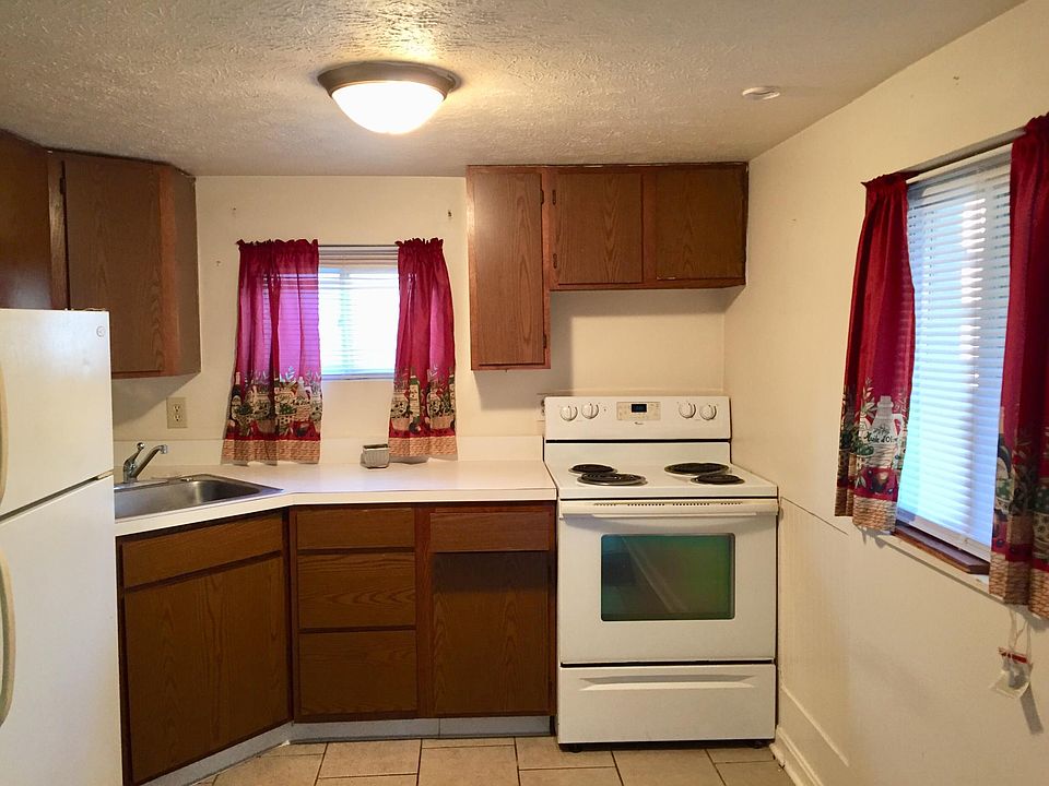 2nd image of 34 Edwards Ave APT 5