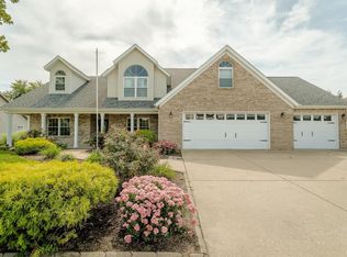 1103 Waterstone Dr, Lafayette, IN 47909